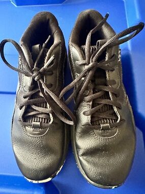 Black Under Armour Sneakers - Classic Lace-Up